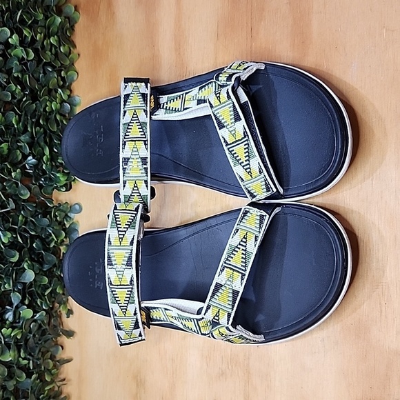 Teva Terra Float Lexi Sandals | Size: 10 Womens | Multi colored - Picture 2 of 6